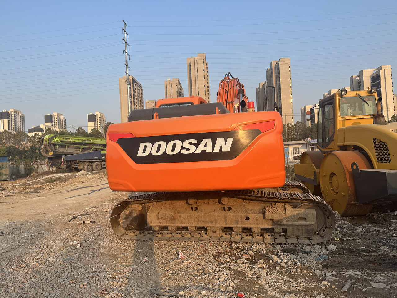 DOOSAN DX220 Crawler Excavator Good Condition - Bandgrävare: bild 4 DOOSAN DX220 Crawler Excavator Good Condition - Bandgrävare: bild 4