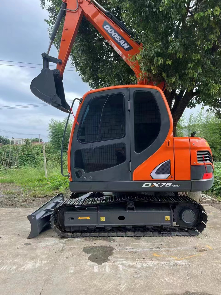 DOOSAN Mini Excavator DX75 Click for Discount - Minigrävmaskin: bild 1 DOOSAN Mini Excavator DX75 Click for Discount - Minigrävmaskin: bild 1