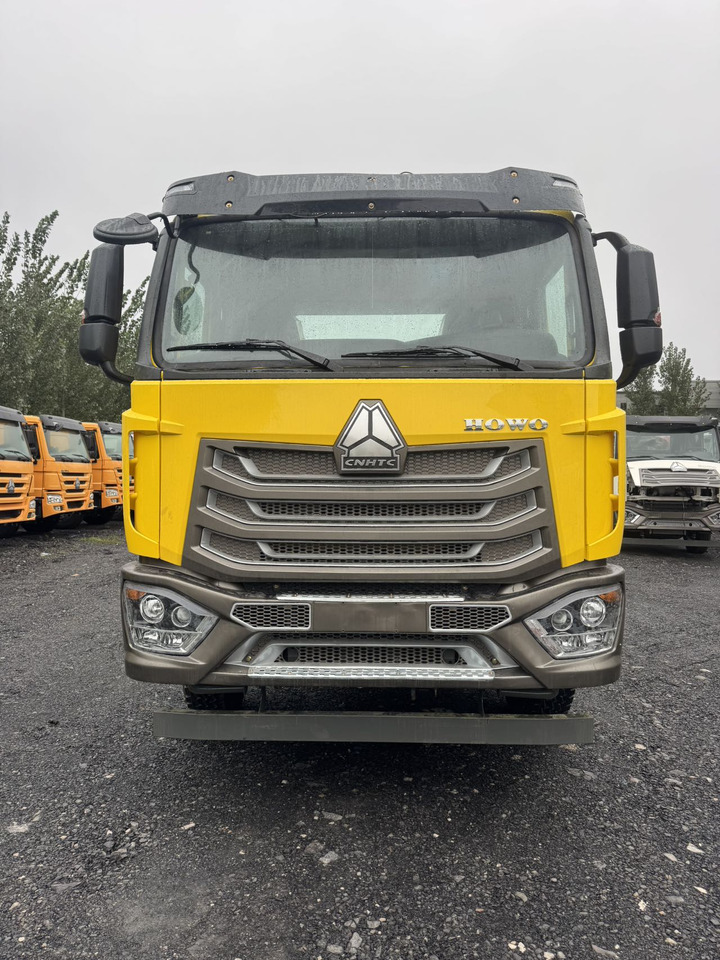 SINOTRUK HOWO 430HP Hydraulic Lift-Equipped Tractor Unit Click for Discount - Dragbil: bild 2 SINOTRUK HOWO 430HP Hydraulic Lift-Equipped Tractor Unit Click for Discount - Dragbil: bild 2