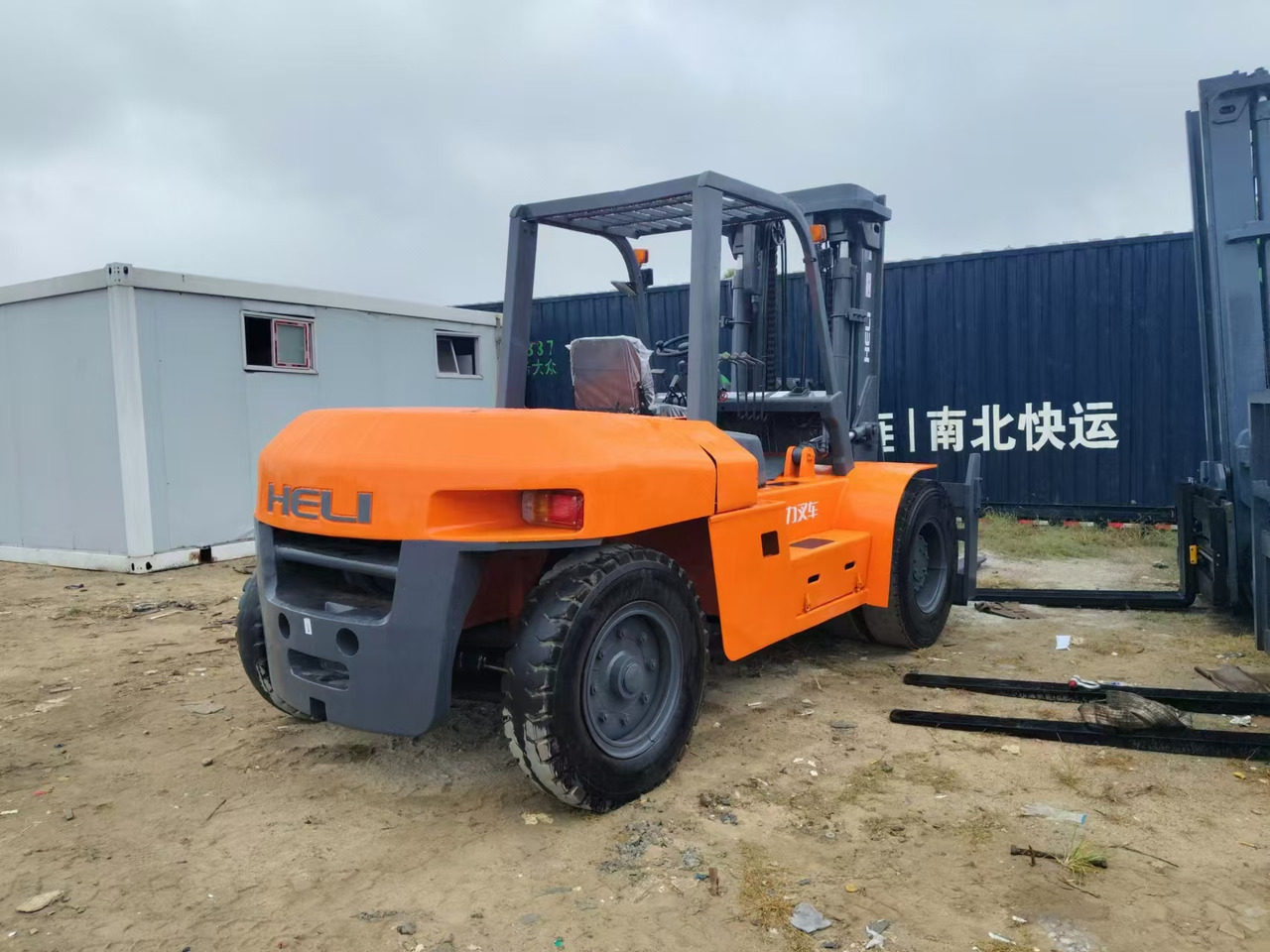 HELI Forklift 10 ton Click for Discount - Motviktstruck: bild 2 HELI Forklift 10 ton Click for Discount - Motviktstruck: bild 2
