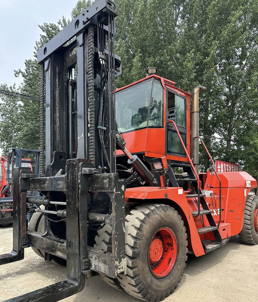 HELI Forklift 25ton Click for Discount - Dieseltruck: bild 1 HELI Forklift 25ton Click for Discount - Dieseltruck: bild 1