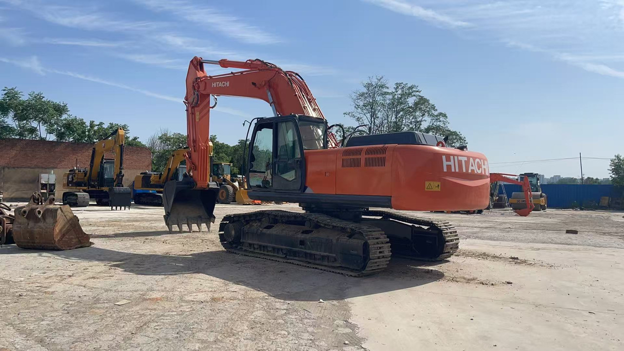 HITACHI ZX350-3G Excavator | Zero Final Drive Issues | New Undercarriage | Super Clean - Bandgrävare: bild 2 HITACHI ZX350-3G Excavator | Zero Final Drive Issues | New Undercarriage | Super Clean - Bandgrävare: bild 2