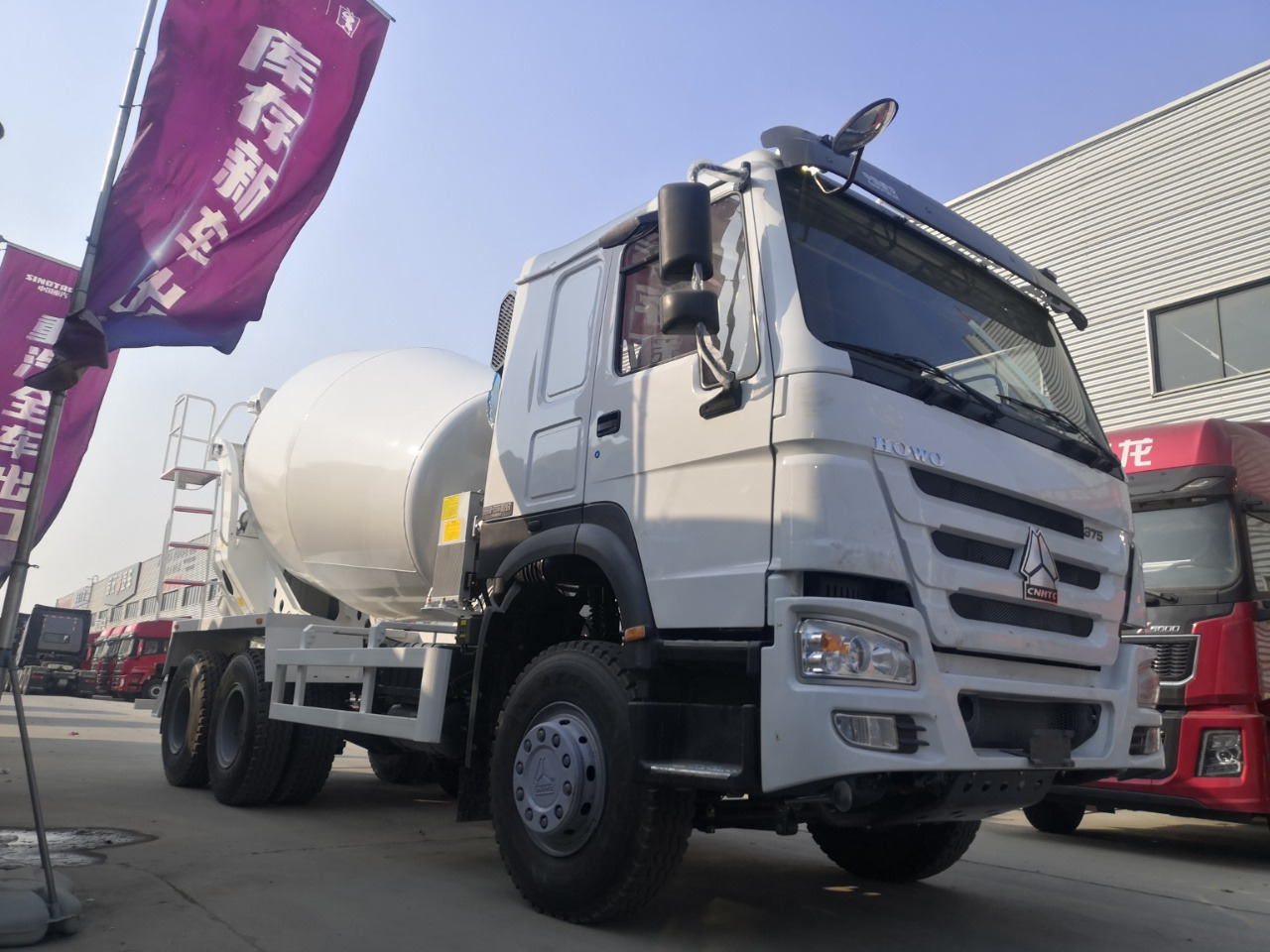 HOWO 10Cube Cement Mixer Truck 6*4 Click Here for Discount - Betongbil: bild 1 HOWO 10Cube Cement Mixer Truck 6*4 Click Here for Discount - Betongbil: bild 1