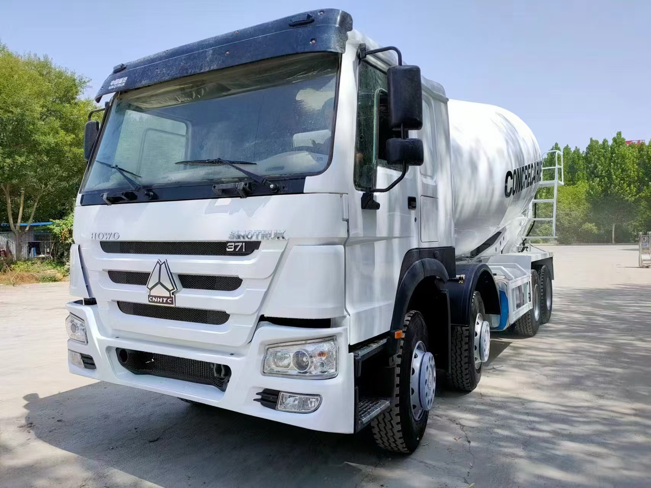 HOWO 371HP Concrete Mixer Truck Click for Discount - Betongbil: bild 3 HOWO 371HP Concrete Mixer Truck Click for Discount - Betongbil: bild 3