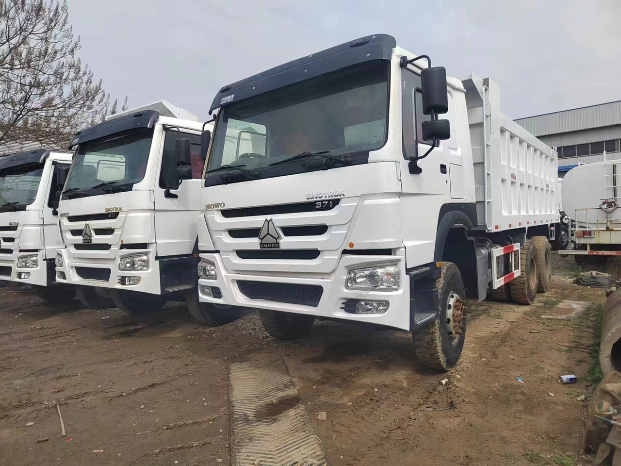 Sino HOWO 6x4 Dump Truck Click for Discount - Tippbil lastbil: bild 3 Sino HOWO 6x4 Dump Truck Click for Discount - Tippbil lastbil: bild 3