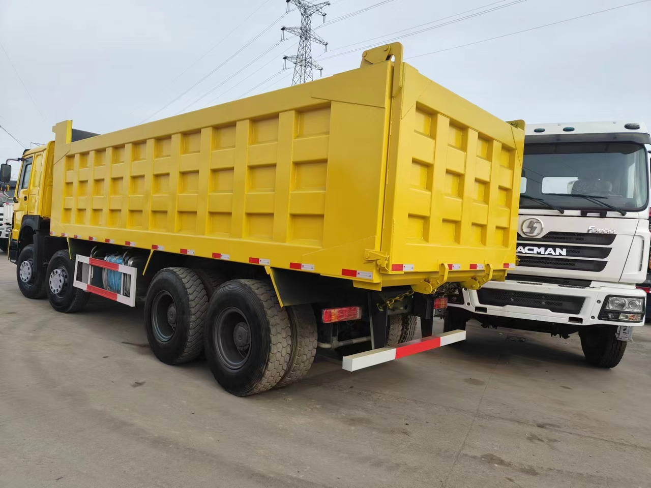 Sino HOWO 8x4 Dump Truck Click for Discount - Tippbil lastbil: bild 3 Sino HOWO 8x4 Dump Truck Click for Discount - Tippbil lastbil: bild 3