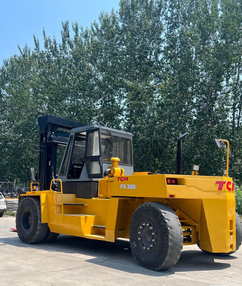 TCM FD300 - Dieseltruck: bild 2 TCM FD300 - Dieseltruck: bild 2