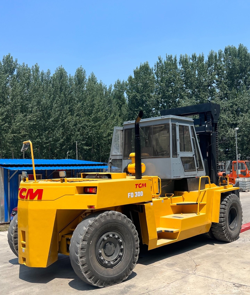 TCM FD300 - Dieseltruck: bild 1 TCM FD300 - Dieseltruck: bild 1