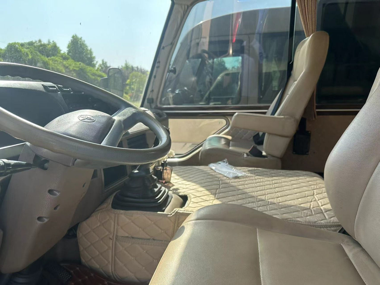 TOYOTA Mini Bus Click Here for Discount - Turistbuss: bild 5 TOYOTA Mini Bus Click Here for Discount - Turistbuss: bild 5