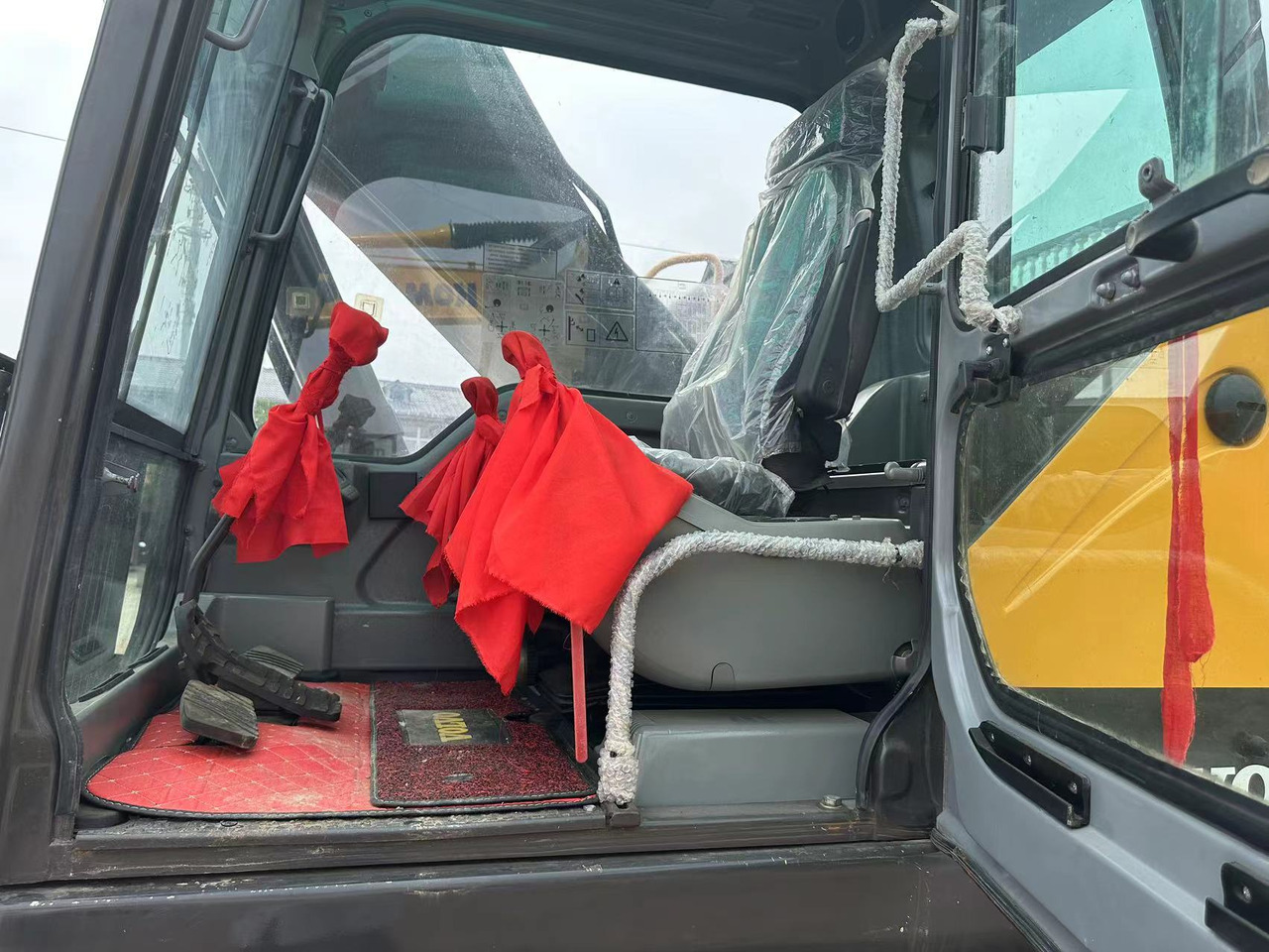 Bandgrävare VOLVO Excavator EC240: bild 8