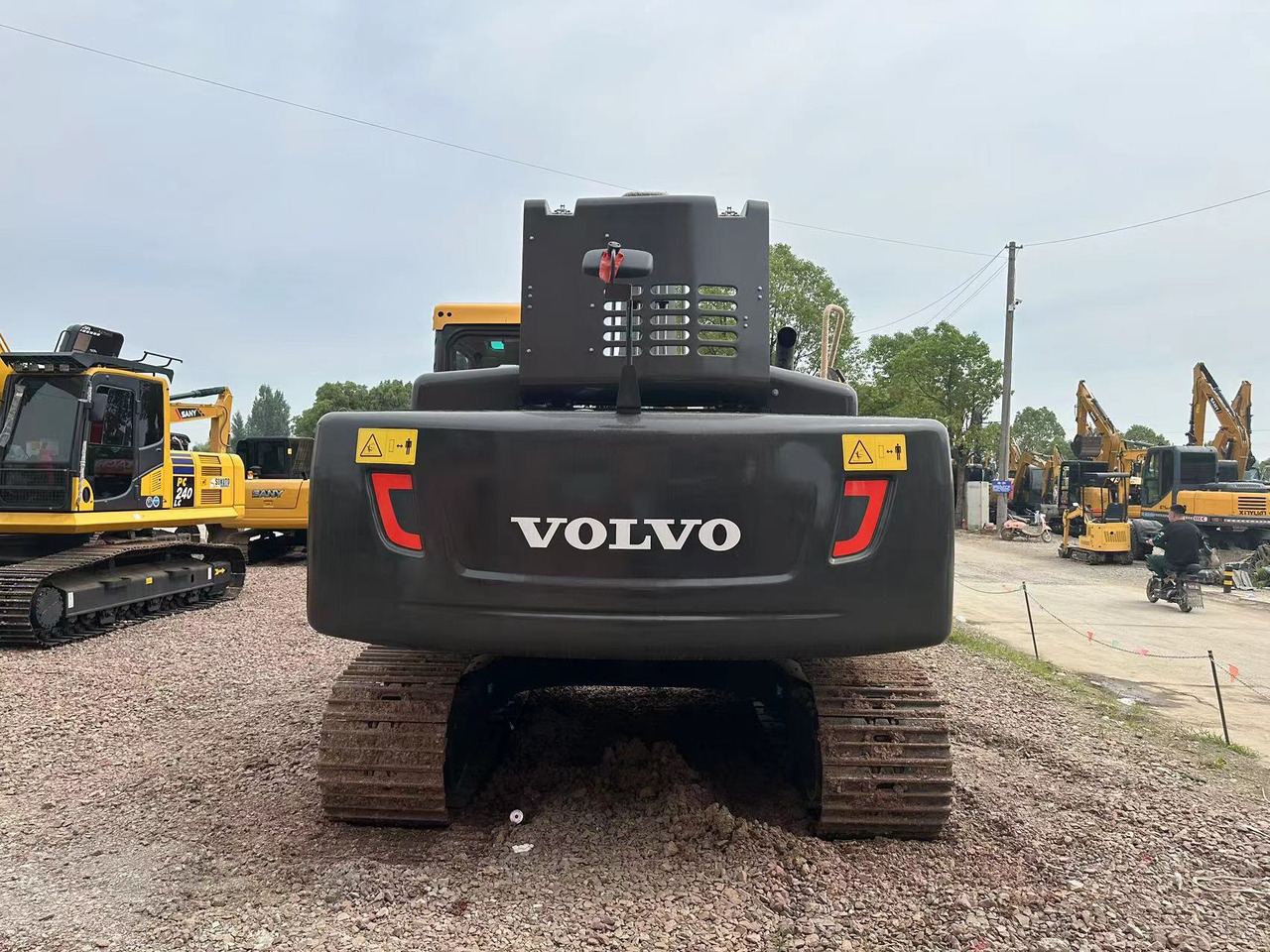VOLVO Excavator EC240D Cilck for Discount - Bandgrävare: bild 5 VOLVO Excavator EC240D Cilck for Discount - Bandgrävare: bild 5