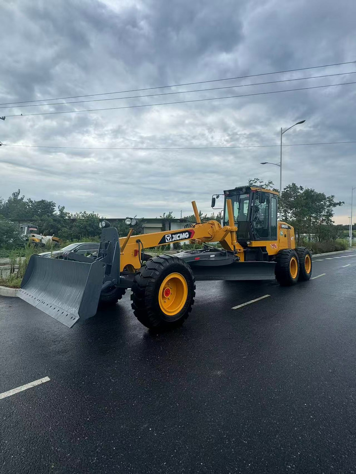 XCMG GR2153 Grader - Väghyvel: bild 5 XCMG GR2153 Grader - Väghyvel: bild 5
