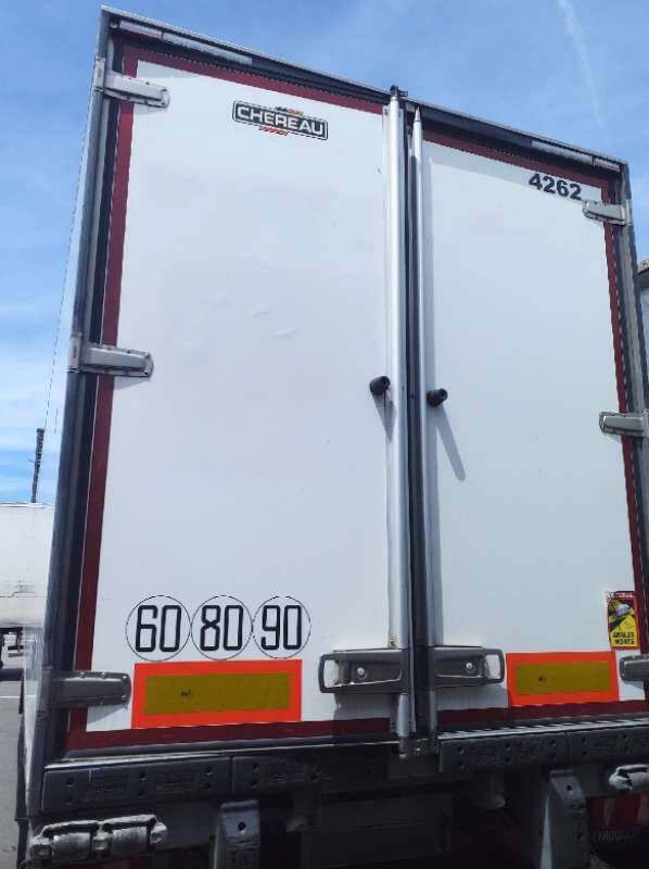 Semi-remorque 3 Essieux FRIGO 38 TONNES HAYON CAISSE CHEREAU GROUPE CARRIER VECTOR HE 19 MT - Kyl/ Frys semitrailer: bild 3 Semi-remorque 3 Essieux FRIGO 38 TONNES HAYON CAISSE CHEREAU GROUPE CARRIER VECTOR HE 19 MT - Kyl/ Frys semitrailer: bild 3