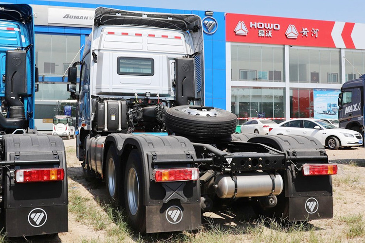 FOTON Foton 6x4 Tractor Head for Sale in Tanzania - Dragbil: bild 4 FOTON Foton 6x4 Tractor Head for Sale in Tanzania - Dragbil: bild 4