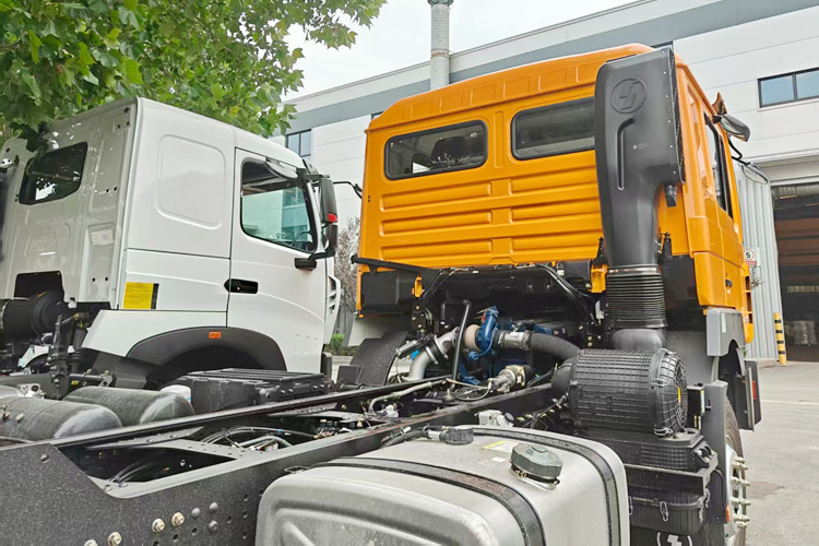 SHACMAN F3000 Shacman Truck Head for Sale in Saudi Arabia - Dragbil: bild 4 SHACMAN F3000 Shacman Truck Head for Sale in Saudi Arabia - Dragbil: bild 4