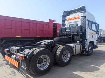 SHACMAN Shacman Trailer Truck for Sale in Sierra Leone - Dragbil: bild 3 SHACMAN Shacman Trailer Truck for Sale in Sierra Leone - Dragbil: bild 3