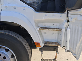 SHACMAN Shacman Truck Tractor Head for Sale in Zambia - Dragbil: bild 2 SHACMAN Shacman Truck Tractor Head for Sale in Zambia - Dragbil: bild 2