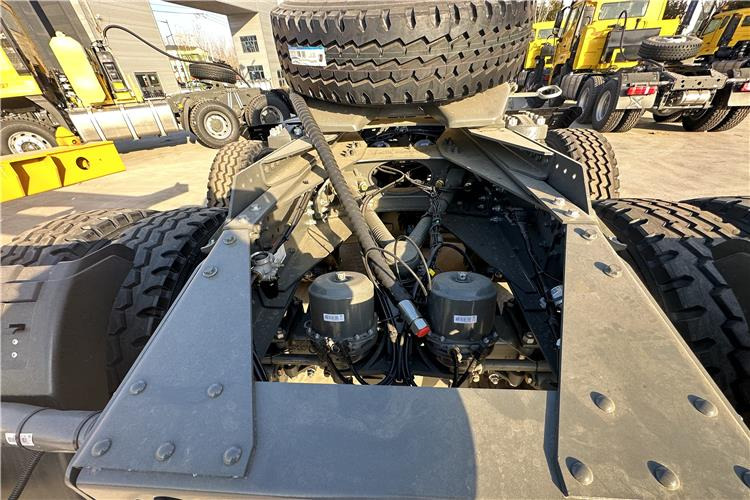 SINOTRUK Howo New Model 371 HP Truck Head for Sale In Zambia - Dragbil: bild 5 SINOTRUK Howo New Model 371 HP Truck Head for Sale In Zambia - Dragbil: bild 5