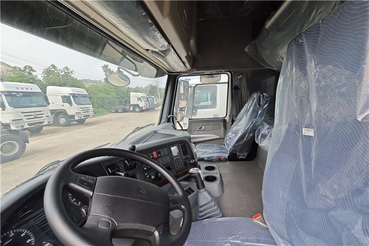 SINOTRUK Used Howo 400hp Tractor Truck for Sale In Nigeria Lagos - Dragbil: bild 4 SINOTRUK Used Howo 400hp Tractor Truck for Sale In Nigeria Lagos - Dragbil: bild 4