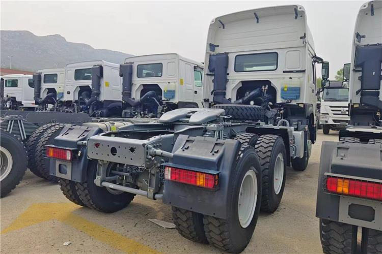 Sinotruk Used Howo Truck 400HP Tractor 6x4 Price for Sale In Tanzania - Dragbil: bild 4 Sinotruk Used Howo Truck 400HP Tractor 6x4 Price for Sale In Tanzania - Dragbil: bild 4