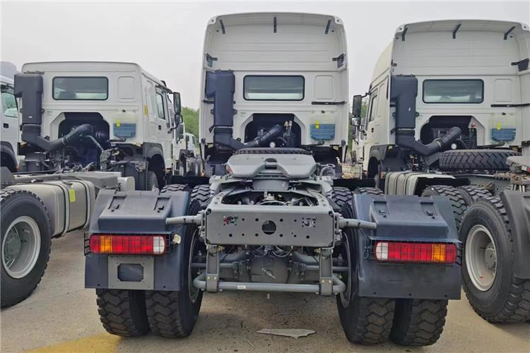 Sinotruk Used Howo Truck 400HP Tractor 6x4 Price for Sale In Tanzania - Dragbil: bild 2 Sinotruk Used Howo Truck 400HP Tractor 6x4 Price for Sale In Tanzania - Dragbil: bild 2