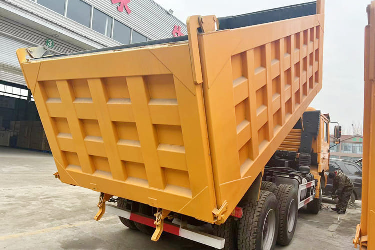 SHACMAN Shacman Cargo Truck for Sale in Kenya - Tippbil lastbil: bild 5 SHACMAN Shacman Cargo Truck for Sale in Kenya - Tippbil lastbil: bild 5