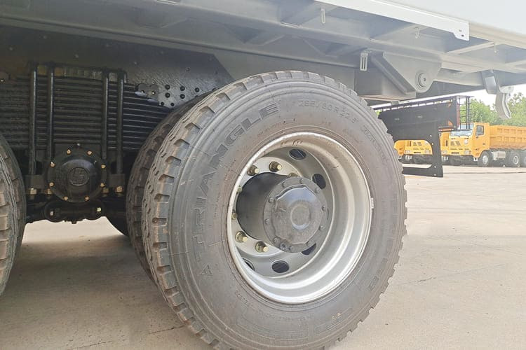 SHACMAN Shacman Trucks for Sale in Ghana - Tippbil lastbil: bild 5 SHACMAN Shacman Trucks for Sale in Ghana - Tippbil lastbil: bild 5