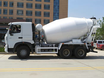 SINOTRUK Concrete Mixer Truck for Sale in Ghana - Betongbil: bild 5 SINOTRUK Concrete Mixer Truck for Sale in Ghana - Betongbil: bild 5