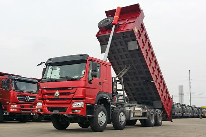 SINOTRUK Sinotruk Howo 380 8X4 Dump Truck for Sale in Senegal - Tippbil lastbil: bild 1 SINOTRUK Sinotruk Howo 380 8X4 Dump Truck for Sale in Senegal - Tippbil lastbil: bild 1