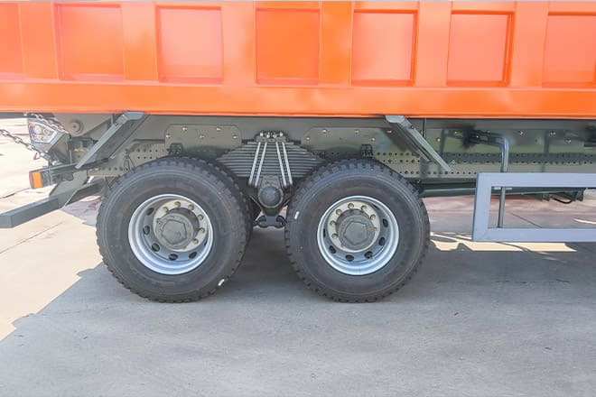 SINOTRUK Sinotruk Howo 8x4 Tipper Trucks for Sale in Ghana - Tippbil lastbil: bild 4 SINOTRUK Sinotruk Howo 8x4 Tipper Trucks for Sale in Ghana - Tippbil lastbil: bild 4