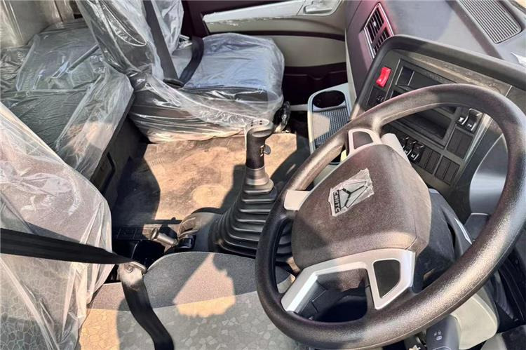 SINOTRUK Used Hohan Dump Truck with RHD for Sale In Tanzania - Tippbil lastbil: bild 3 SINOTRUK Used Hohan Dump Truck with RHD for Sale In Tanzania - Tippbil lastbil: bild 3