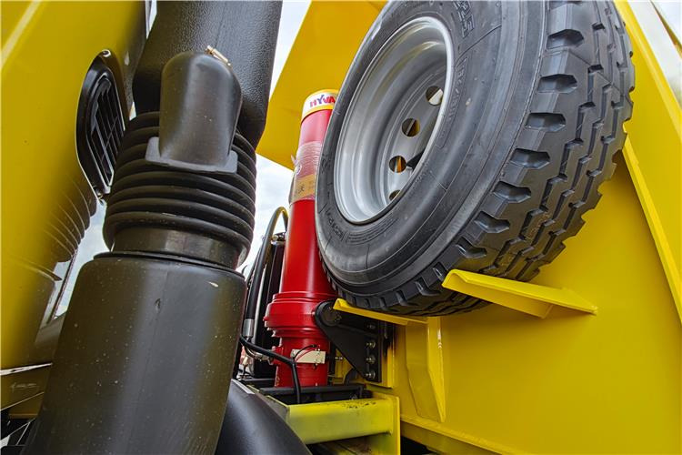 SINOTRUK Used Howo 430hp 8x4 Tipper Truck Price In Mali - Tippbil lastbil: bild 4 SINOTRUK Used Howo 430hp 8x4 Tipper Truck Price In Mali - Tippbil lastbil: bild 4