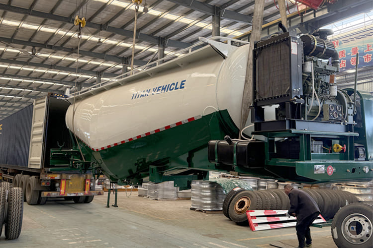 TITAN 2 Axle 25 CBM Silo Semi Trailer for Sale in Saudi Arabia - Bulktrailer: bild 1 TITAN 2 Axle 25 CBM Silo Semi Trailer for Sale in Saudi Arabia - Bulktrailer: bild 1