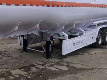 TITAN Diesel Fuel Tanker Trailer for Sale in Malawi - Tanktrailer: bild 4 TITAN Diesel Fuel Tanker Trailer for Sale in Malawi - Tanktrailer: bild 4