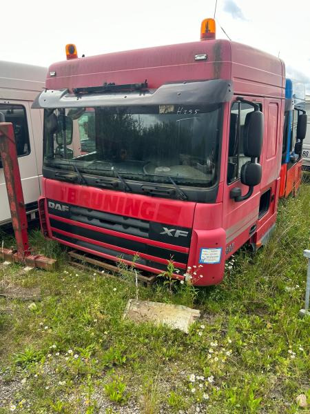 DAF XF105-510 Rouge Grenat - Hytt för Lastbil: bild 1 DAF XF105-510 Rouge Grenat - Hytt för Lastbil: bild 1