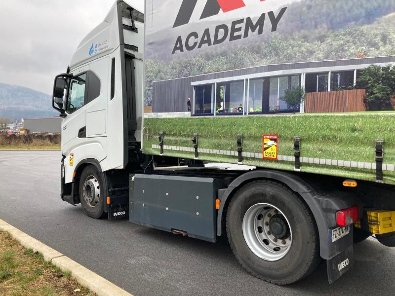 Iveco S-WAY 460 - Dragbil: bild 4 Iveco S-WAY 460 - Dragbil: bild 4