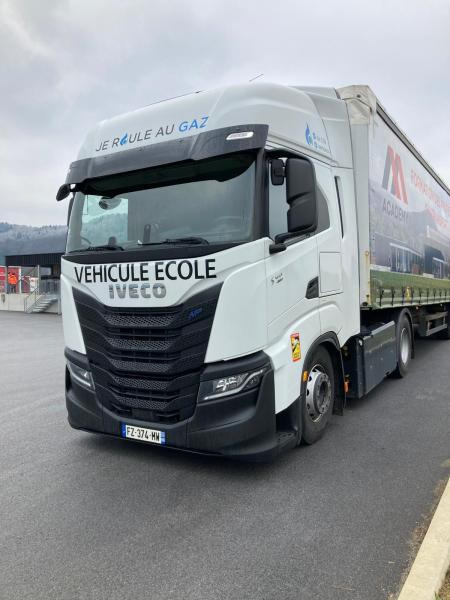 Iveco S-WAY 460 - Dragbil: bild 1 Iveco S-WAY 460 - Dragbil: bild 1