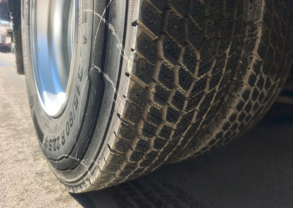 Renault GAMA D 18.320 chłodnia izoterma 19 palet - Kylbil lastbil: bild 5 Renault GAMA D 18.320 chłodnia izoterma 19 palet - Kylbil lastbil: bild 5