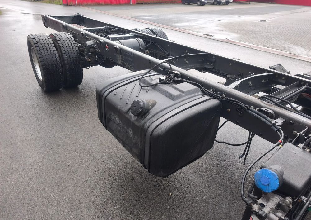 Renault Midlum 220.14 220.16 rama do zabudowy poduszka - Chassi lastbil: bild 5 Renault Midlum 220.14 220.16 rama do zabudowy poduszka - Chassi lastbil: bild 5