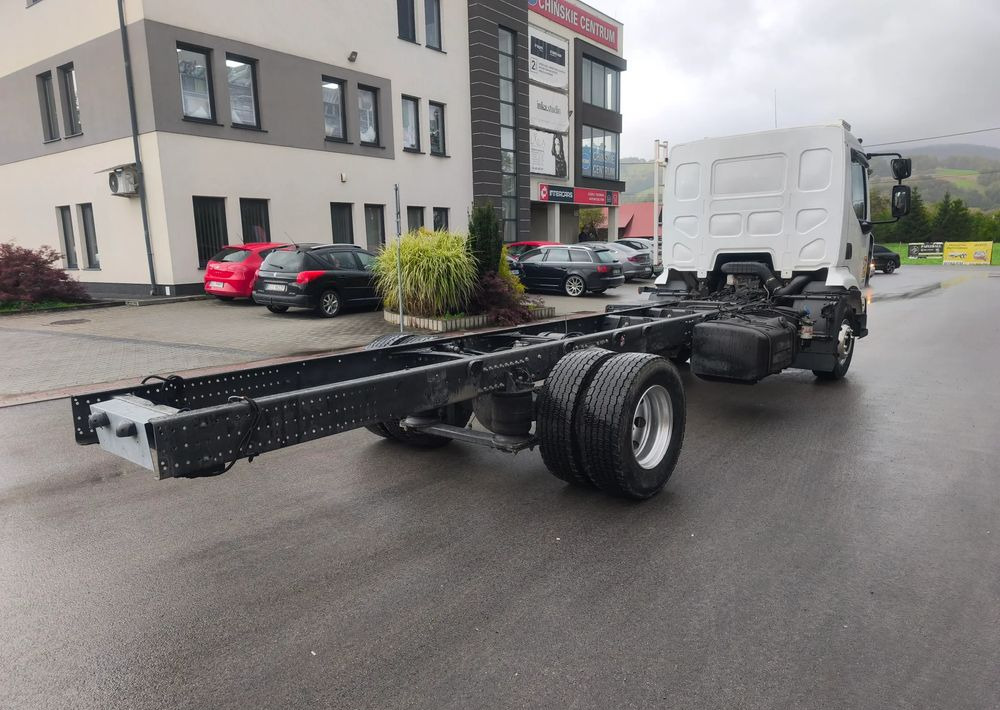 Renault Midlum 220.14 220.16 rama do zabudowy poduszka - Chassi lastbil: bild 3 Renault Midlum 220.14 220.16 rama do zabudowy poduszka - Chassi lastbil: bild 3