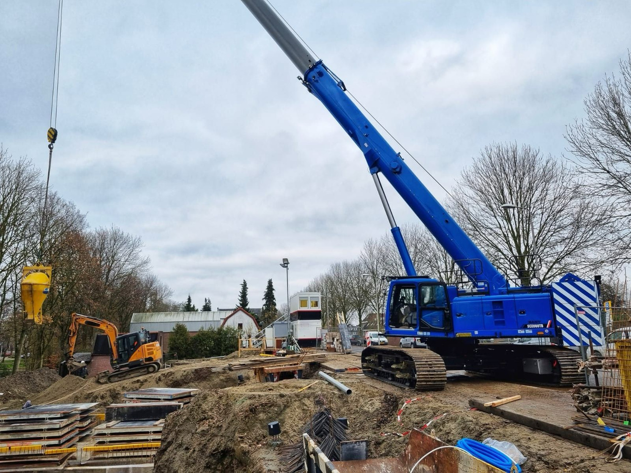 Sany SANY SCE 600TB - Bandgående kran: bild 1 Sany SANY SCE 600TB - Bandgående kran: bild 1