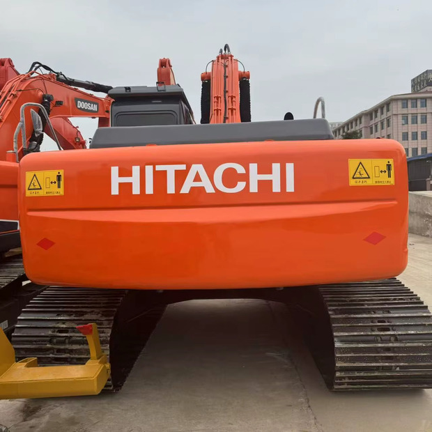 Bandgrävare 2023 Hitachi ZX250: bild 11