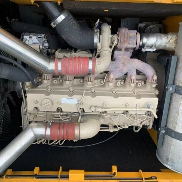 Bandgrävare 2023 Hyundai R305: bild 9