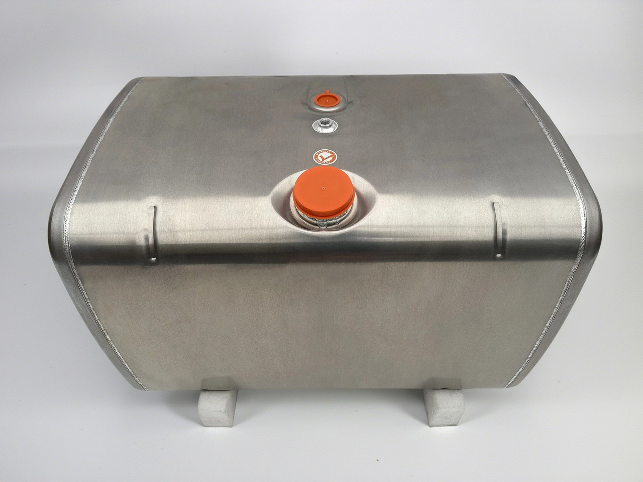 MAN - Bränsletank: bild 1 MAN - Bränsletank: bild 1