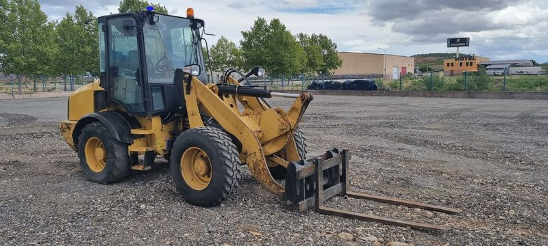 CATERPILLAR 908H - Hjullastare: bild 1 CATERPILLAR 908H - Hjullastare: bild 1