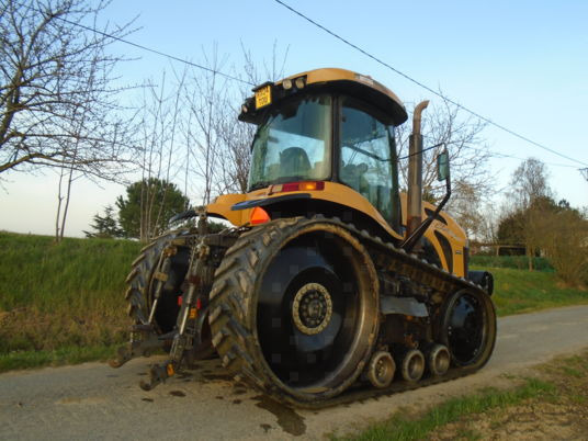 Challenger MT765B - Bandtraktor: bild 5 Challenger MT765B - Bandtraktor: bild 5