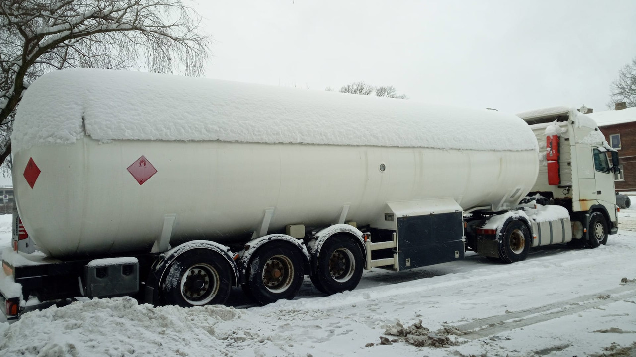 LPG ADR unit for sale. VOLVO truck FH sold together with semi-trailer gas tanke - Dragbil: bild 2 LPG ADR unit for sale. VOLVO truck FH sold together with semi-trailer gas tanke - Dragbil: bild 2