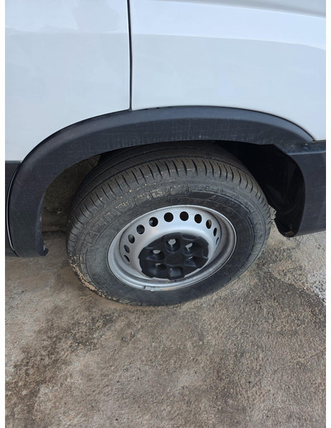 Iveco Daily 35S14 - Chassi lastbil: bild 4 Iveco Daily 35S14 - Chassi lastbil: bild 4