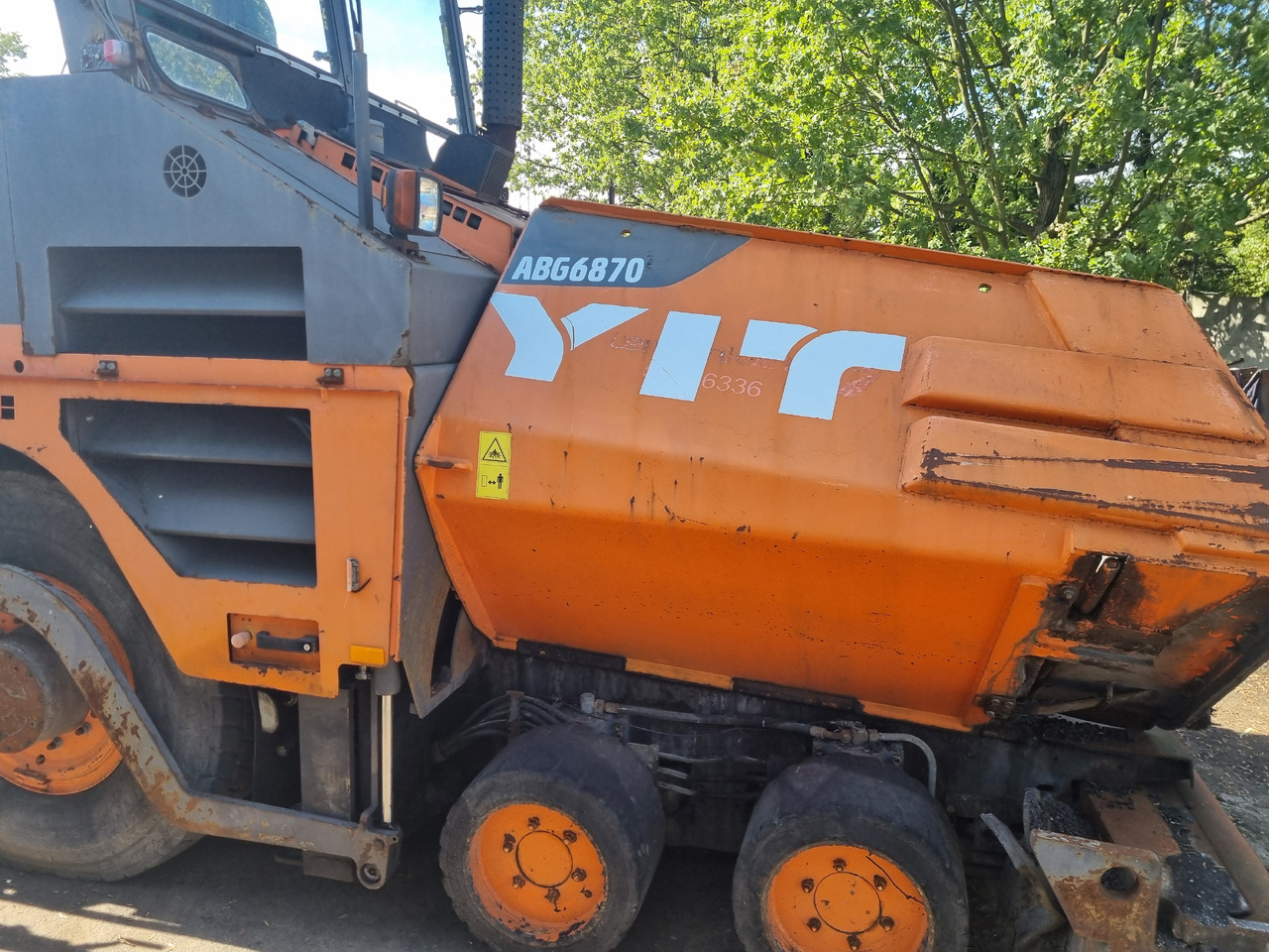 VOLVO TITAN 6870 - Asfaltläggare: bild 2 VOLVO TITAN 6870 - Asfaltläggare: bild 2