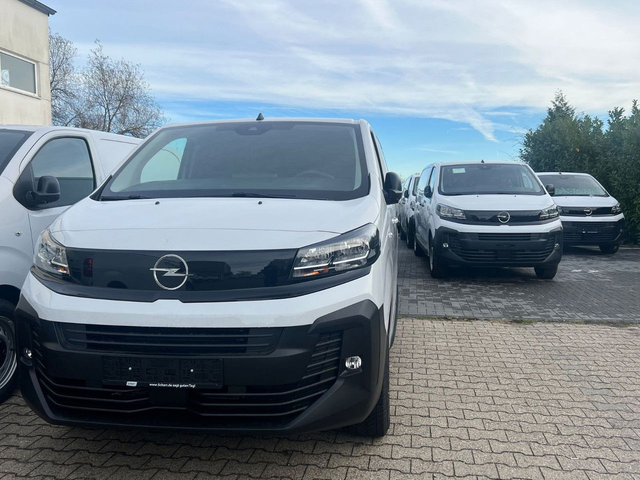 Opel Vivaro L2 H1 Allwetter AHK Rückfahrkam - Skåpbil: bild 2 Opel Vivaro L2 H1 Allwetter AHK Rückfahrkam - Skåpbil: bild 2